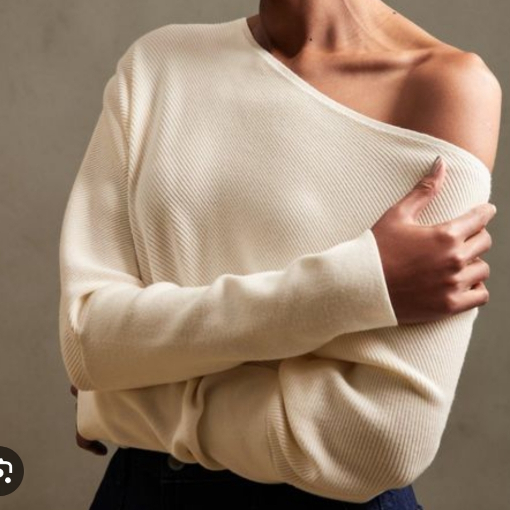 BNWT Banana Republic Colleta Off-Shoulder Sweater in Transition White